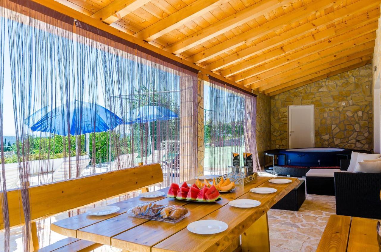 Villa Mateo With Private Pool Gruda Exterior photo